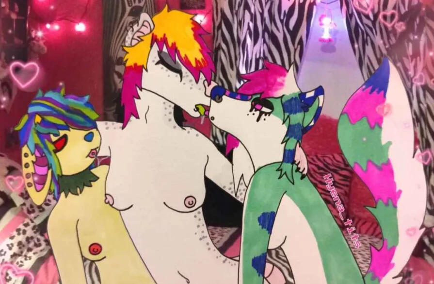 Scene Girls Kiss Girls